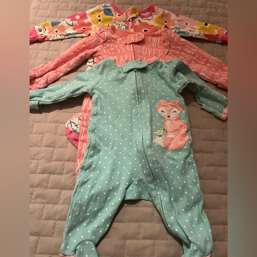 Carter's Mint, Pink, Floral Baby Onesie Set (3) newborn size
